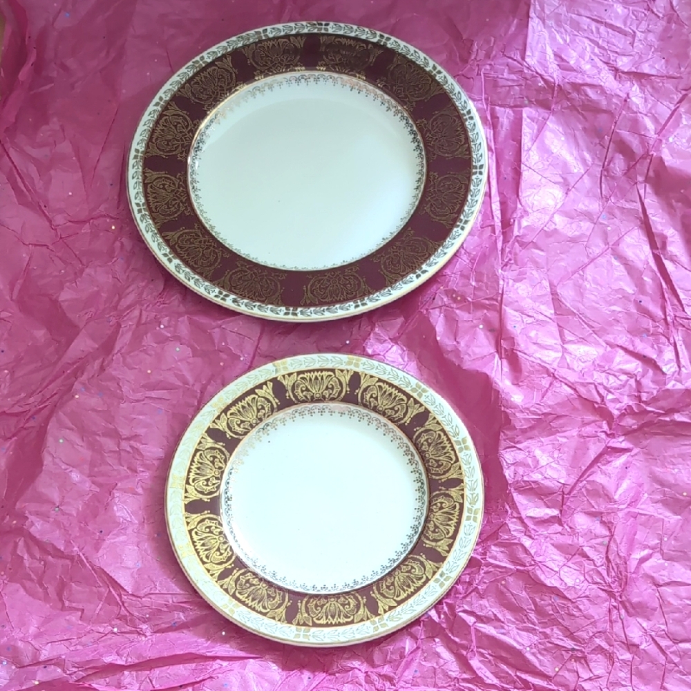Set Of 2 Crown Ducal AGR Plates